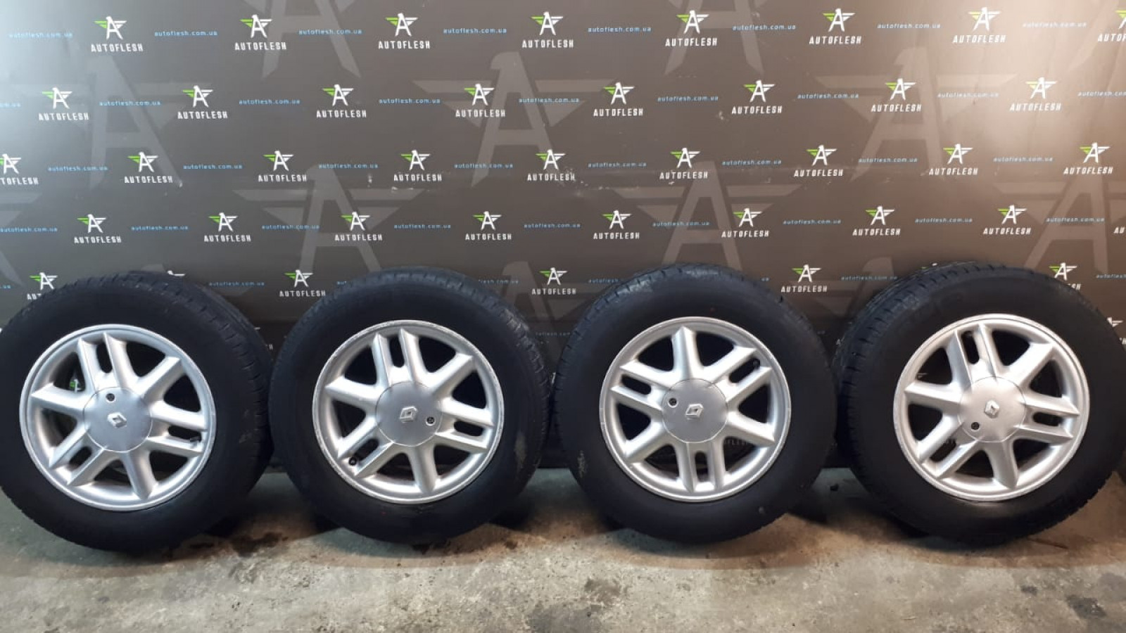 Б/у диски 7700438286, R15, 6Jx15/ ET43, разболтовка 4X100 LYNX для Dacia/ Nissan/ Renault Б/у диски 7700438286, R15, 6Jx15/ ET43, разболтовка 4X100 LYNX для Dacia/ Nissan/ Renault