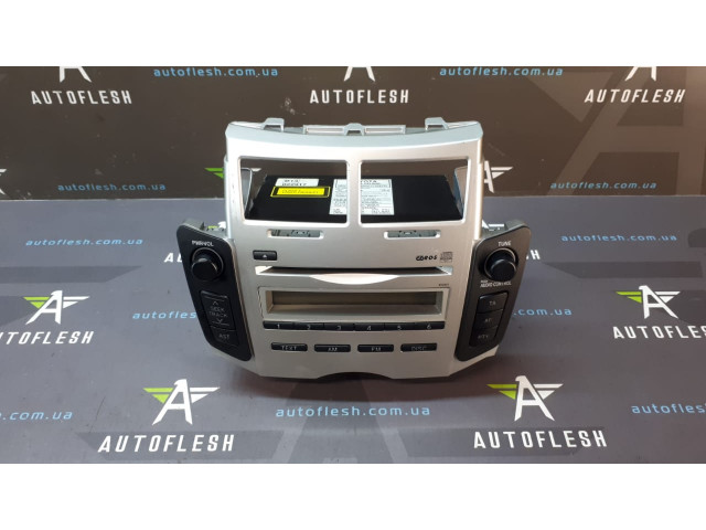 Б/у автомагнітола 861200D200 для Toyota Yaris Б/у автомагнітола 861200D200 для Toyota Yaris