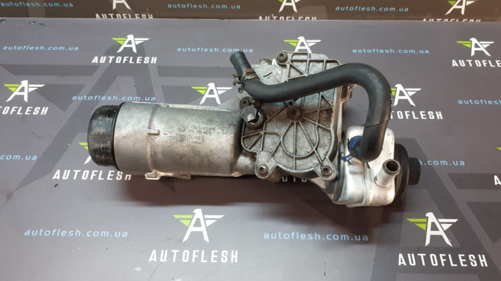 Б/у корпус масляного фильтра в сборе 038115466, 074115405T для Audi/ Ford/ Seat/ Skoda/ Volkswagen