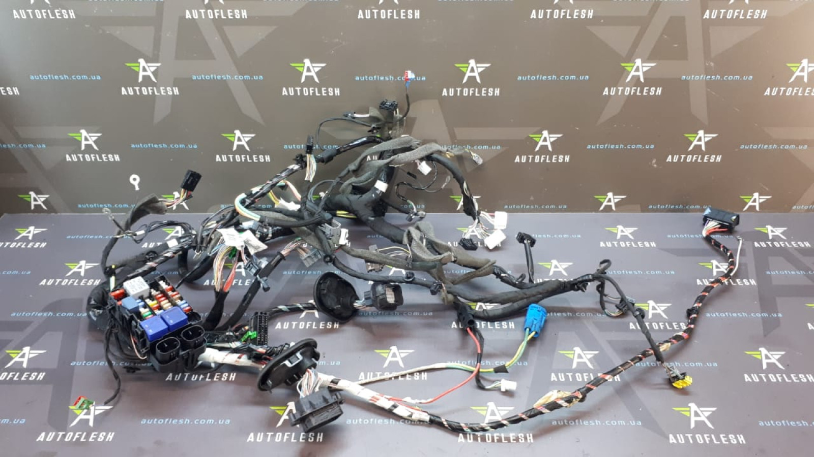 Б/у проводка салона/ проводка панели приборов 240182680R, T1001781F/C для Renault Megane III