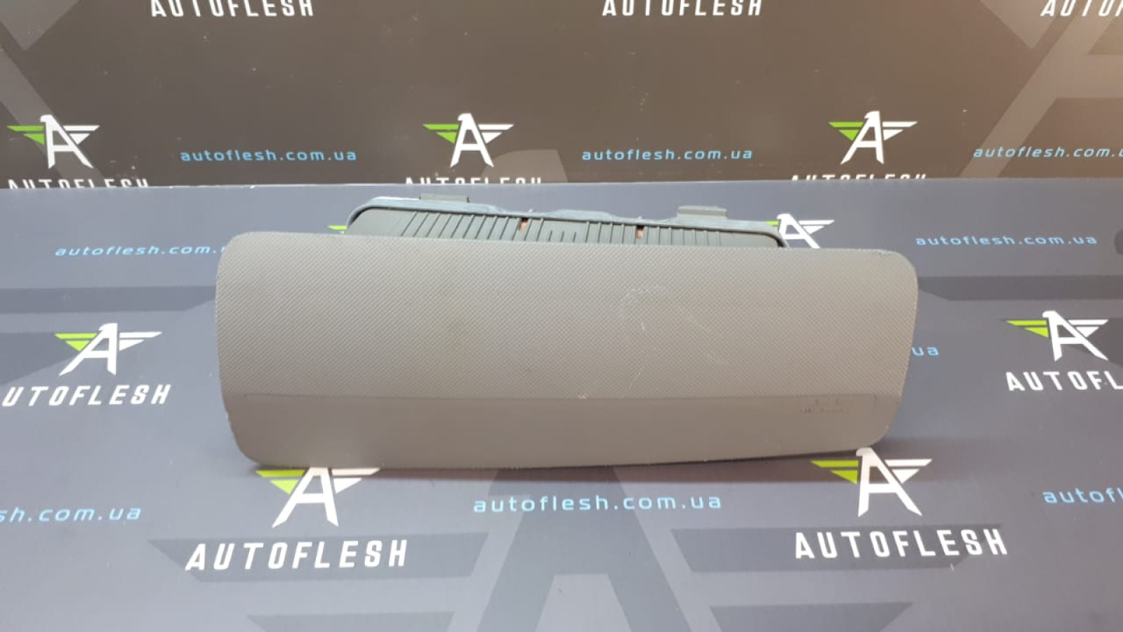 Б/у подушка безопасности/ Airbag 8200785067 для Dacia Sandero