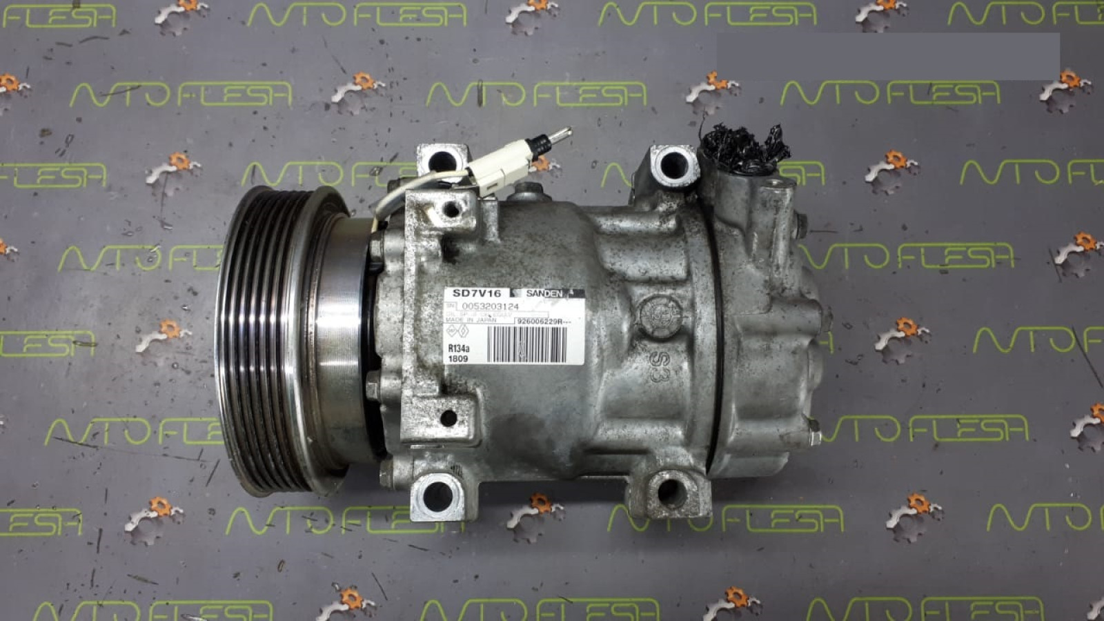 Б/у компрессор кондиционера 926006229R для Dacia/ Renault