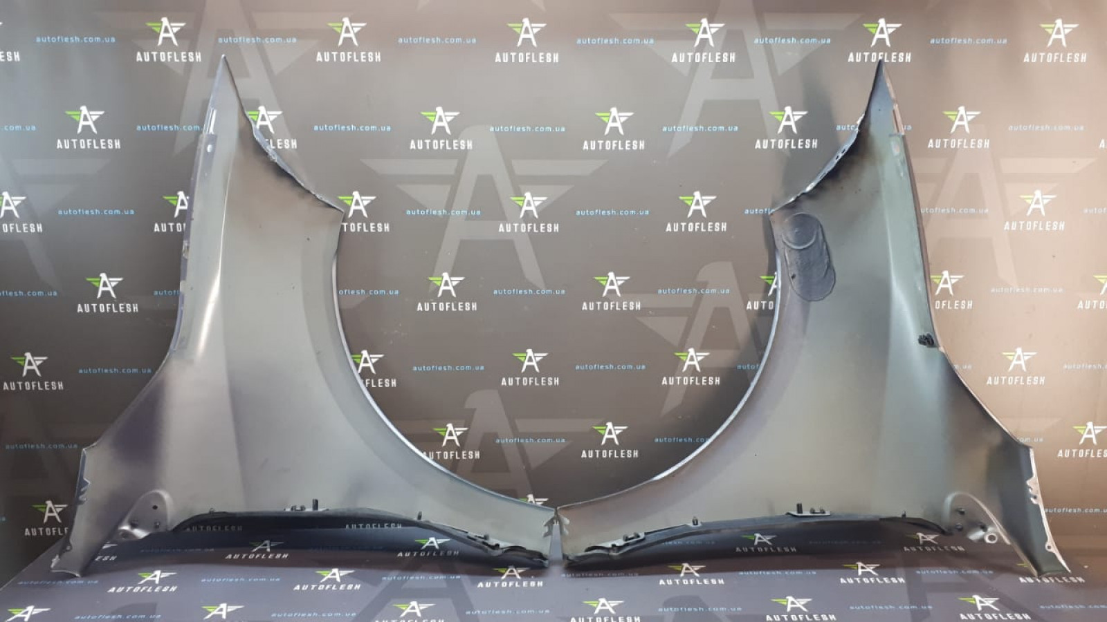 Б/у брызговик/ пыльник переднего крыла 631120005R, 631130005R для Renault Megane III Б/у брызговик/ пыльник переднего крыла 631120005R, 631130005R для Renault Megane III
