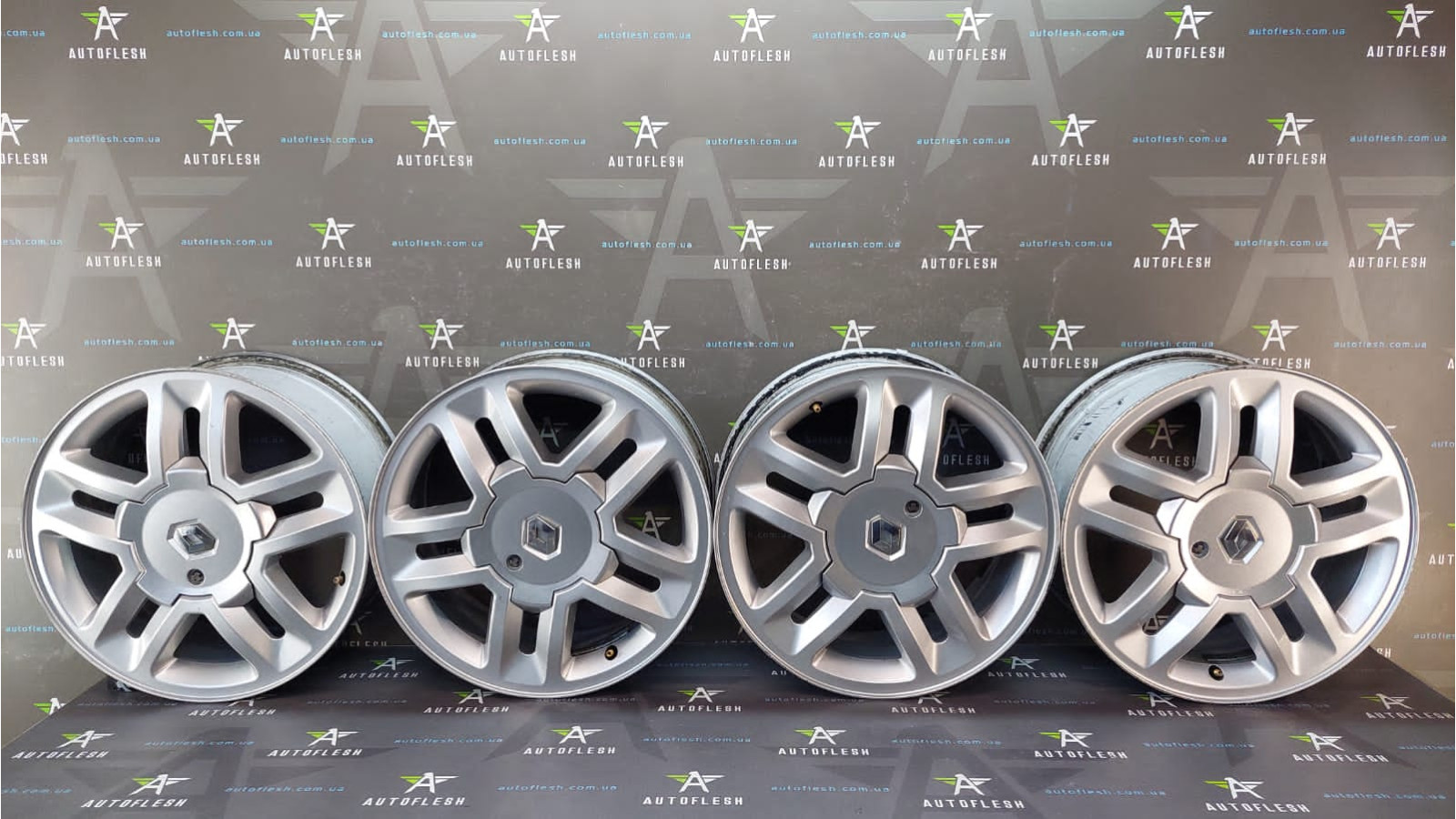 Б/у диски 8200868914, R16. 6.5Jx16CH4/ ET49, разболтовка 4×100, Louxor для Renault Б/у диски 8200868914, R16. 6.5Jx16CH4/ ET49, разболтовка 4×100, Louxor для Renault
