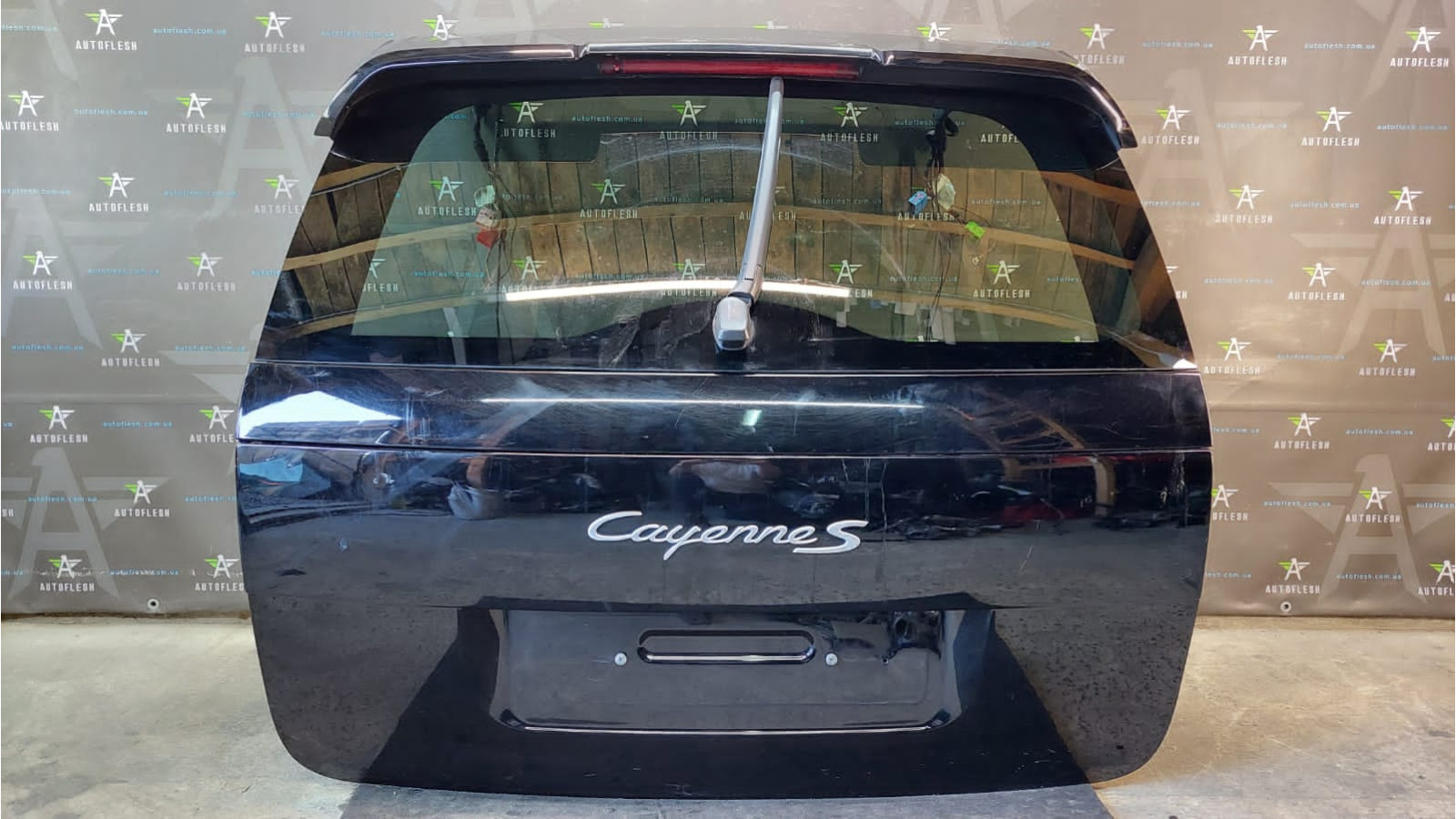Б/у крышка багажника 95551201110GRV для Porcshe Cayenne S