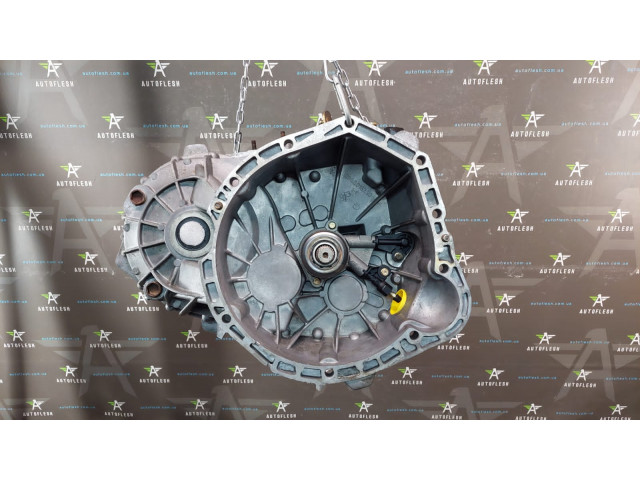 Б/у КПП/ коробка передач в сборе 711697/ A6382601800, 2.2 CDI для Mercedes Vito