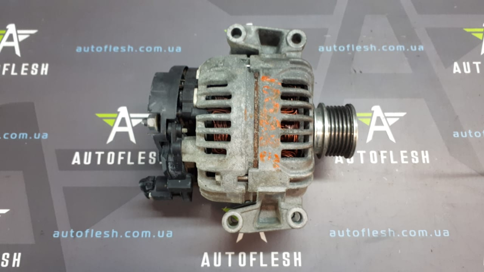 Б/у генератор A0141542702, 0124425077 для Mercedes Sprinter/ Viano/ Vito