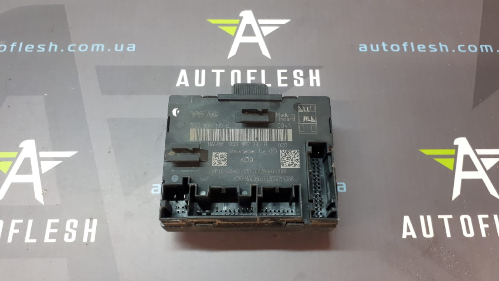 Б/у блок управления дверью/ модуль двери 5Q0959393E, 5Q0959393B для Audi/ Skoda/ Volkswagen
