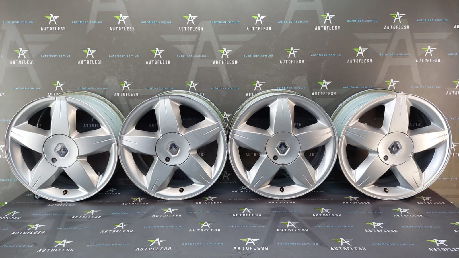 Б/у диски 8200508089, R16 6.5Jx16CH4/ ET49, разболтовка 4×100, Tuxedo для Renault