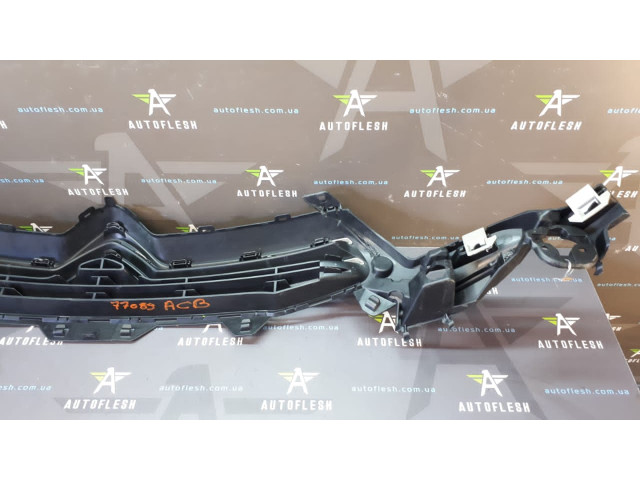 Б/у решетка радиатора со значком 7422R3, 9687946280, 745385 для Citroen C4 II Б/у решетка радиатора со значком 7422R3, 9687946280, 745385 для Citroen C4 II