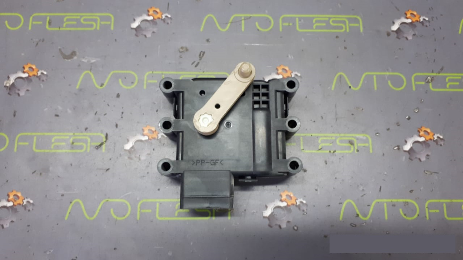 Б/у заслонка/ привод печки BBY461B60 для Mazda 3 BL Б/у заслонка/ привод печки BBY461B60 для Mazda 3 BL