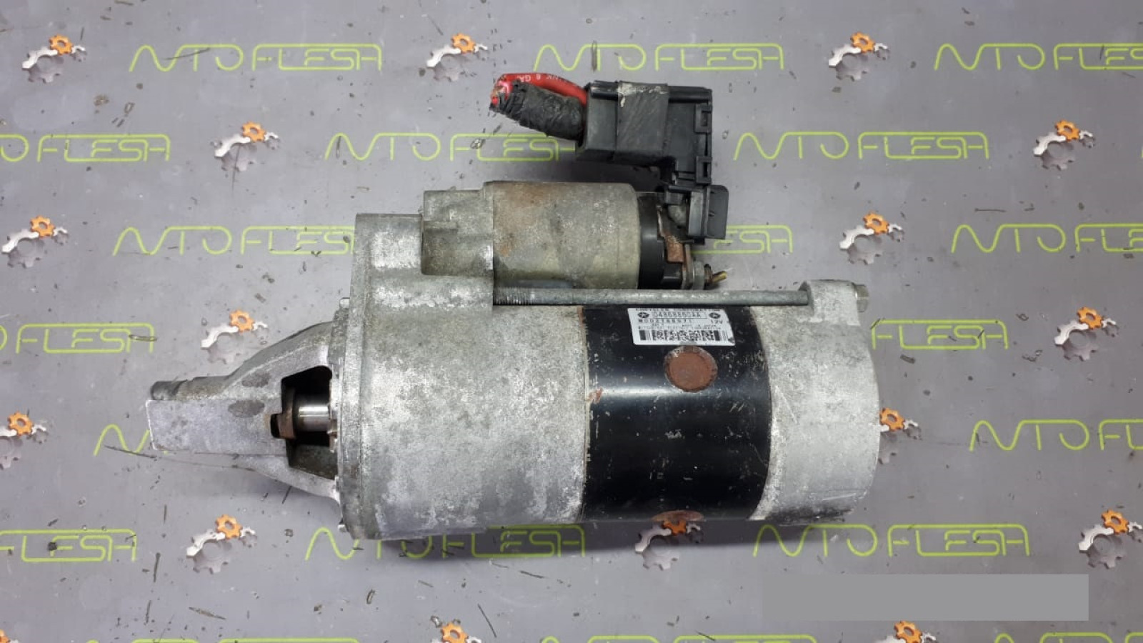 Б/у стартер 04868860AA, M002T88971, 2.8 CRD для Chrysler Voyager/ Dodge Caravan