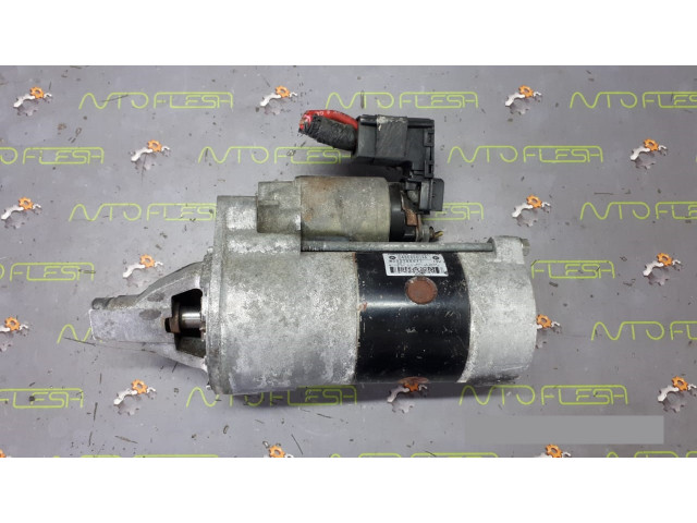 Б/у стартер 04868860AA, M002T88971, 2.8 CRD для Chrysler Voyager/ Dodge Caravan