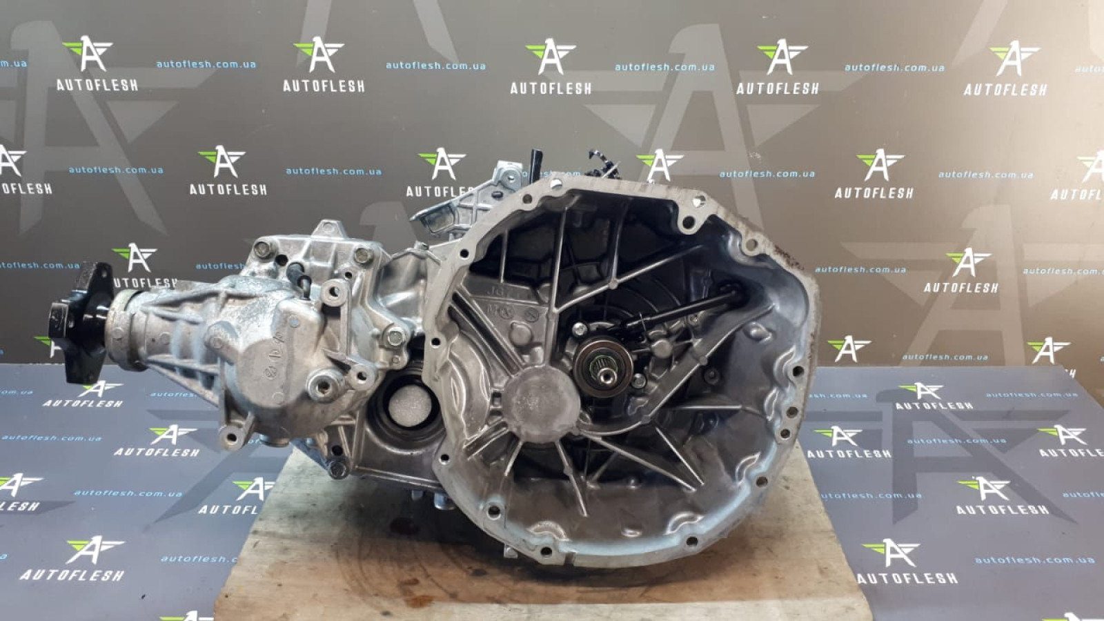 Б/у КПП/ коробка передач ND8001, 2.0 DCI 4x4 для Nissan X-Trail, Qashqai/ Renault Koleos