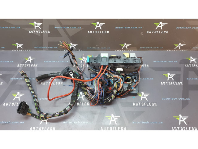 Б/у блок предохранителей/ модуль 6399005300/ A6395450801 для Mercedes Vito