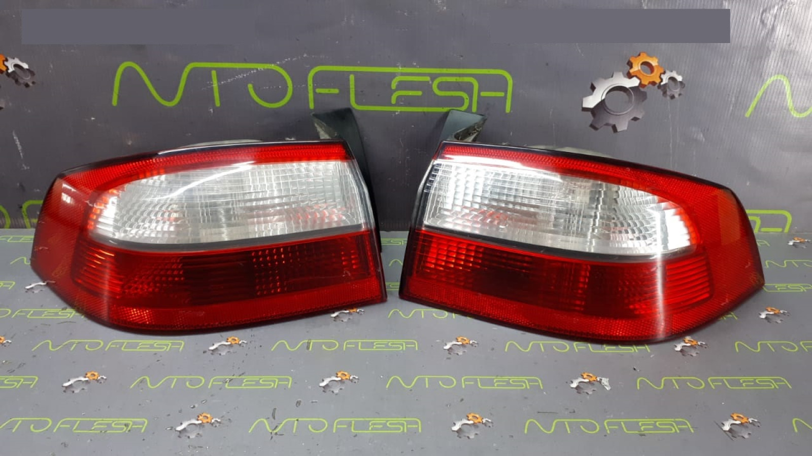 Б/у фонарь задний 8200002473, 8200002474 для Renault Laguna II