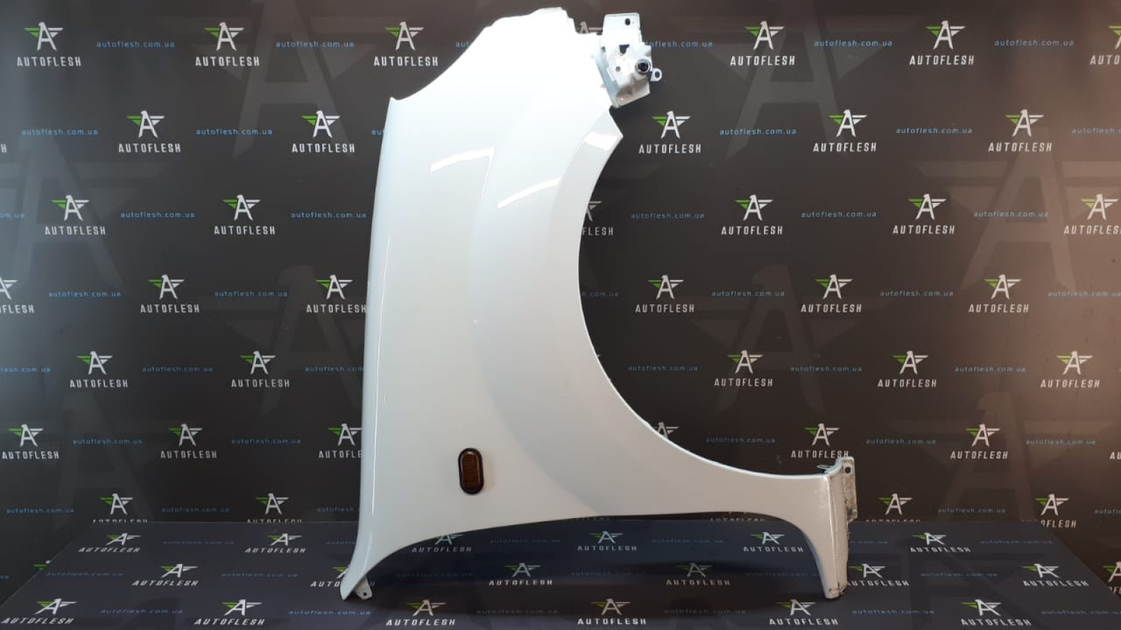 Б/у крыло переднее правое 7751718632 для Renault Kangoo