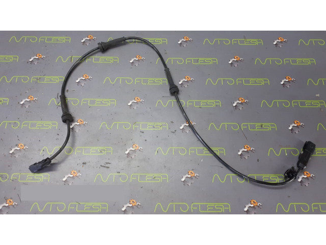 Б/у датчик ABS передний 8200404460 для Renault Grand Scenic II/ Megane II/ Scenic II