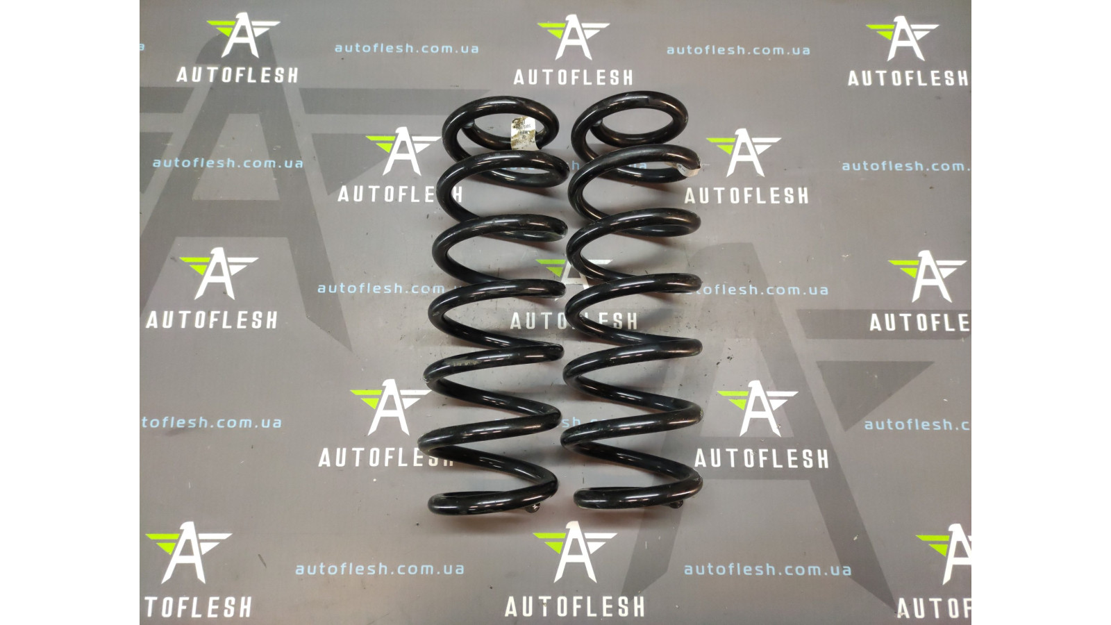 Б/у пружина задняя 5Q0511115EP для Audi A3/ Seat Leon/ Skoda Octavia III/ Volkswagen Golf VII