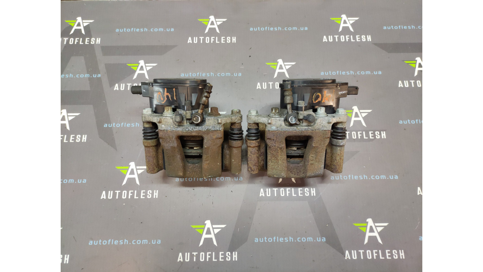 Б/у суппорт тормозной задний BC152009, BC162009 для Hyundai i40 Б/у суппорт тормозной задний BC152009, BC162009 для Hyundai i40
