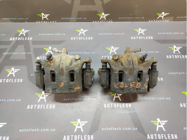 Б/у суппорт передний 410015456R, 410116160R, 41001JY00A, 41011JY00A для Renault Koleos