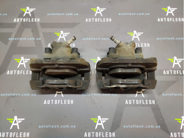 Б/у суппорт тормозной передний 34116765882, 34116765881 для BMW 3/ X3/ Z4 Б/у суппорт тормозной передний 34116765882, 34116765881 для BMW 3/ X3/ Z4