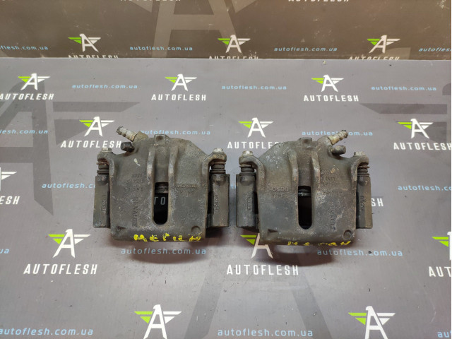 Б/у суппорт тормозной передний 7701065278, 7701065279 для Renault Grand Scenic II/ Megane II/ Scenic II
