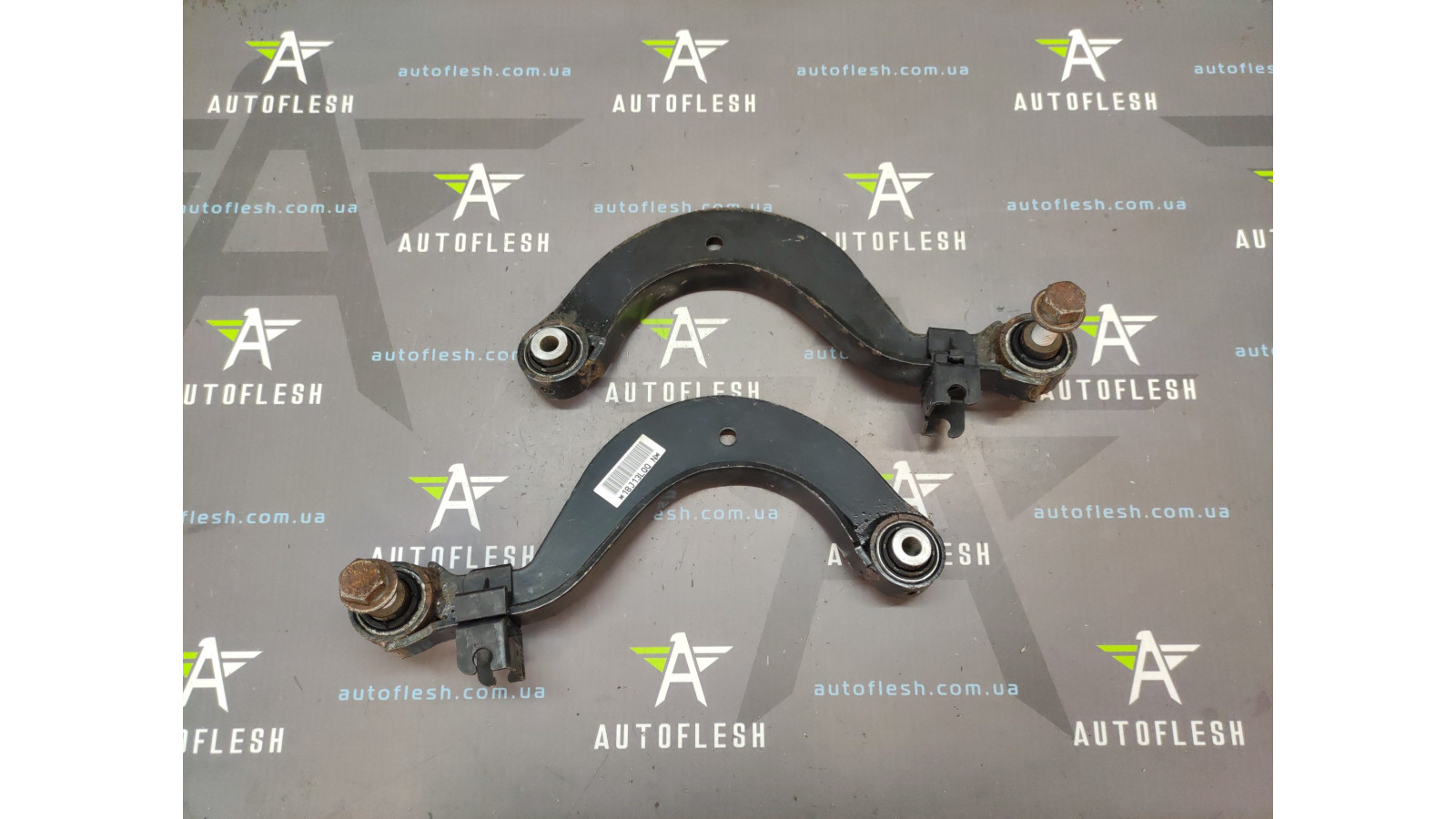 Б/у рычаг подвески задний верхний 1K0505323N для Audi/ Seat/ Skoda/ Volkswagen