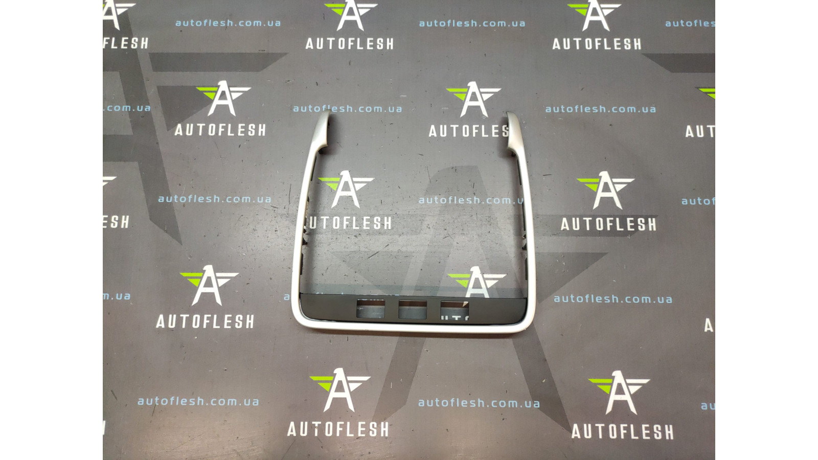 Б/у отделка центральной консоли 7L5858079A для Porsche Cayenne