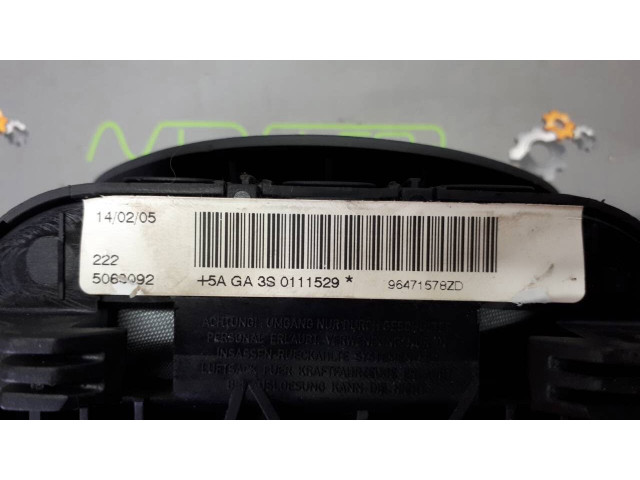 Б/у подушка безопасности 96471578ZD для Citroen C4 Б/у подушка безопасности 96471578ZD для Citroen C4
