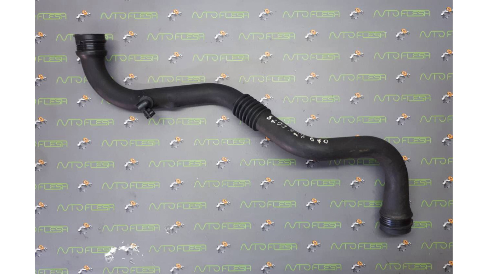 Б/у патрубок интеркулера 8200527670/ 8200533986 1,5 DCI для Renault Megane/ Scenic
