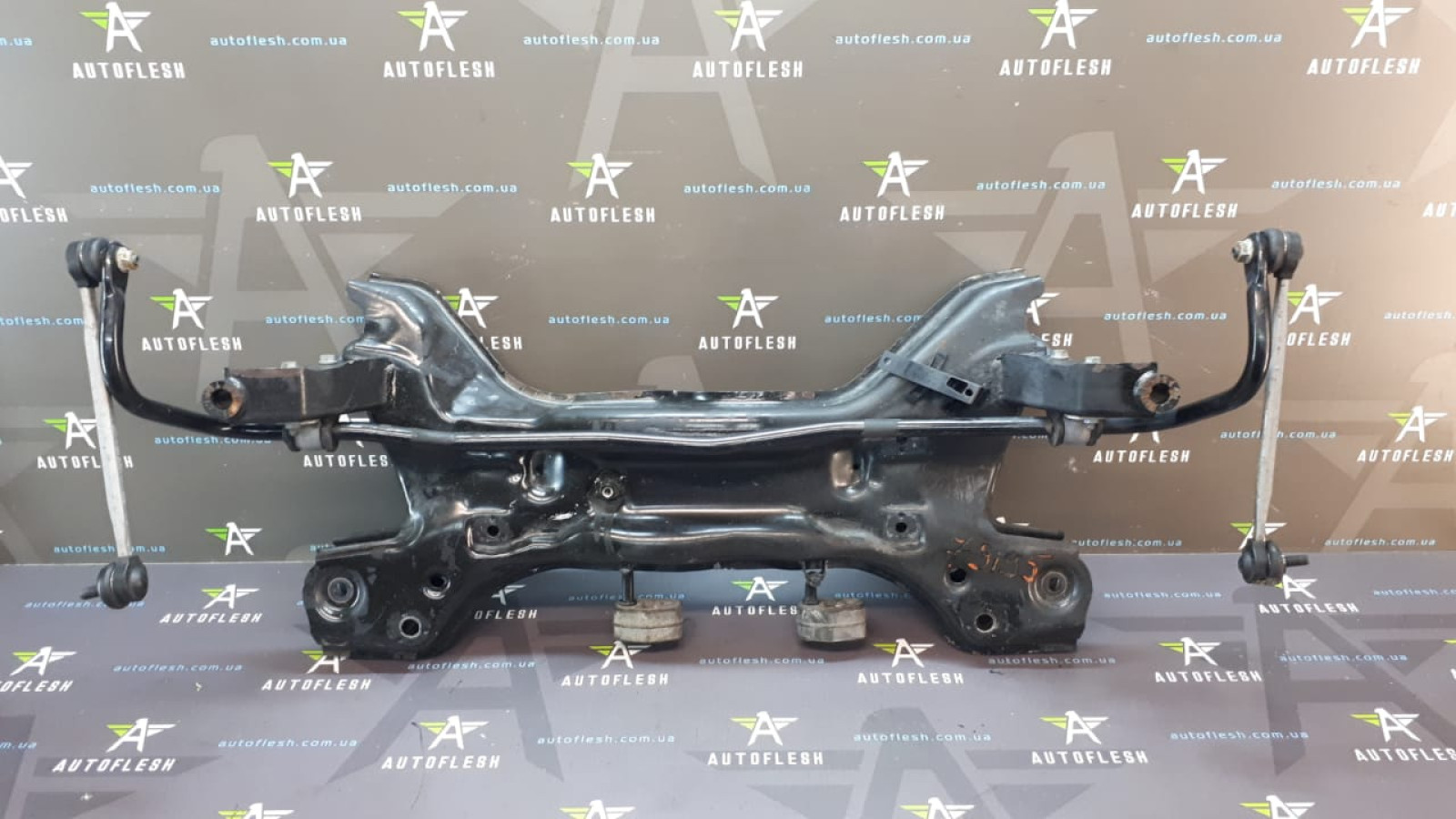 Б/у подрамник передний 6R0199315, 6C0199315 для Audi/ Seat/ Skoda/ Volkswagen
