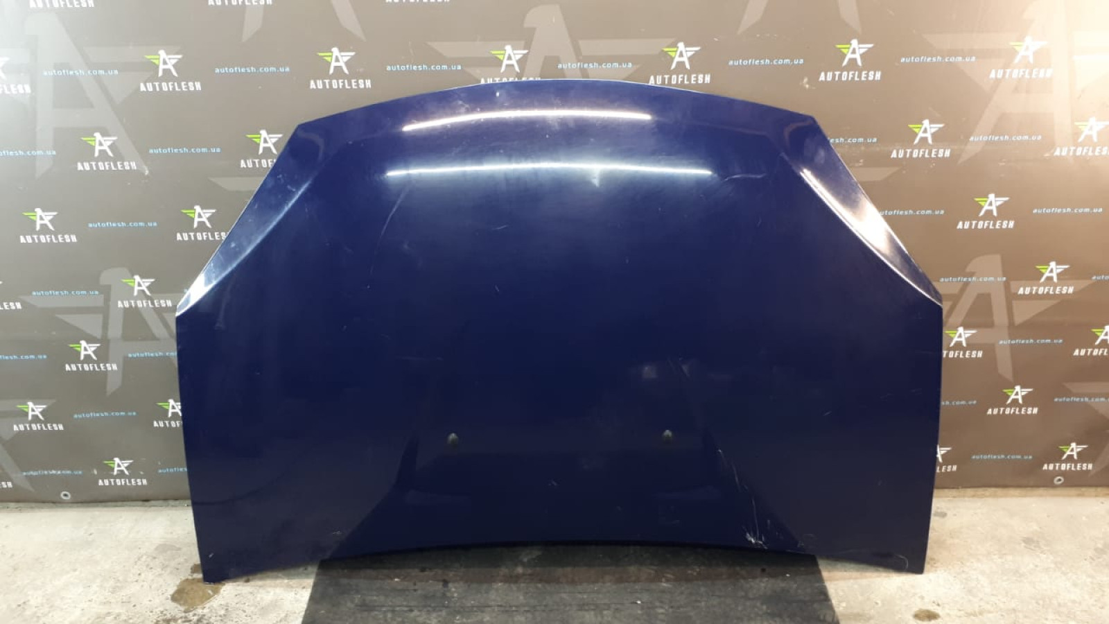 Б/у капот 6001551793 для Dacia Sandero
