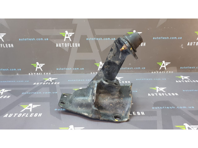Б/у отбойник рычага/ опора/ кронштейн A0019981540, A9063220444 для Mercedes Sprinter Б/у отбойник рычага/ опора/ кронштейн A0019981540, A9063220444 для Mercedes Sprinter