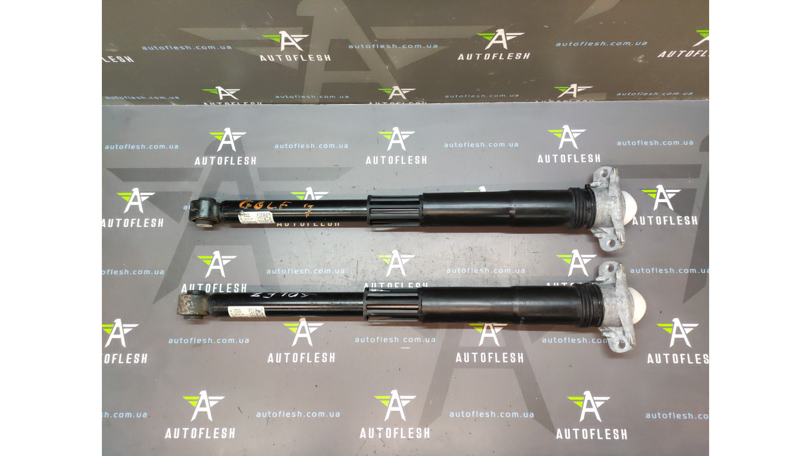 Б/в амортизатор задній 5Q0512013EK, 5Q0513049CQ для Volkswagen Golf VII