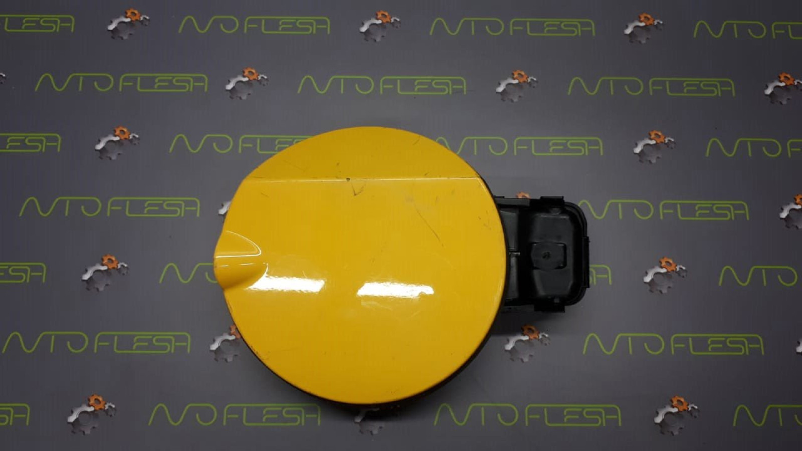 Б/у лючок бензобака 6J3809905 для Seat Ibiza V Б/у лючок бензобака 6J3809905 для Seat Ibiza V
