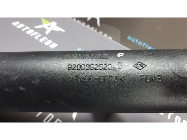 Б/у патрубок интеркулера 8200962920/ 6670845, 1.9 dCi для Renault Grand Scenic III/ Megane III/ Scenic III Б/у патрубок интеркулера 8200962920/ 6670845, 1.9 dCi для Renault Grand Scenic III/ Megane III/ Scenic III