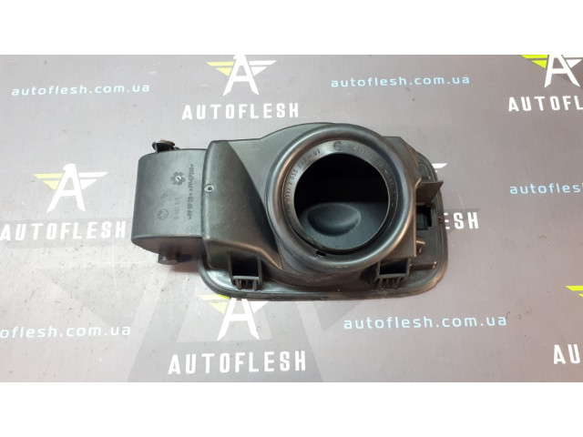 Б/у лючок бензобака 51177055877, 51173401815 для BMW X3 Б/у лючок бензобака 51177055877, 51173401815 для BMW X3