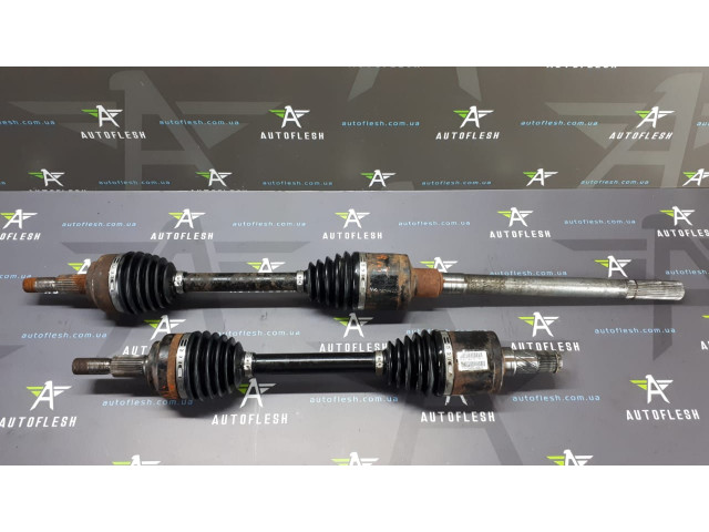 Б/у привод передний правый/ полуось правая 52104590AA для Jeep Commander/ Grand Cherokee III