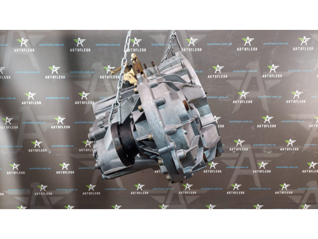 Б/у КПП/ коробка передач в сборе 711697/ A6382601800, 2.2 CDI для Mercedes Vito Б/у КПП/ коробка передач в сборе 711697/ A6382601800, 2.2 CDI для Mercedes Vito