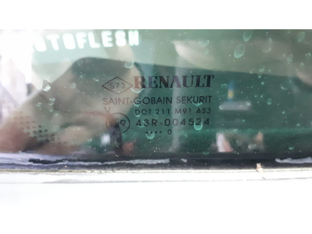 Б/у дверь задняя правая 821007080R для Renault Megane III Б/у дверь задняя правая 821007080R для Renault Megane III