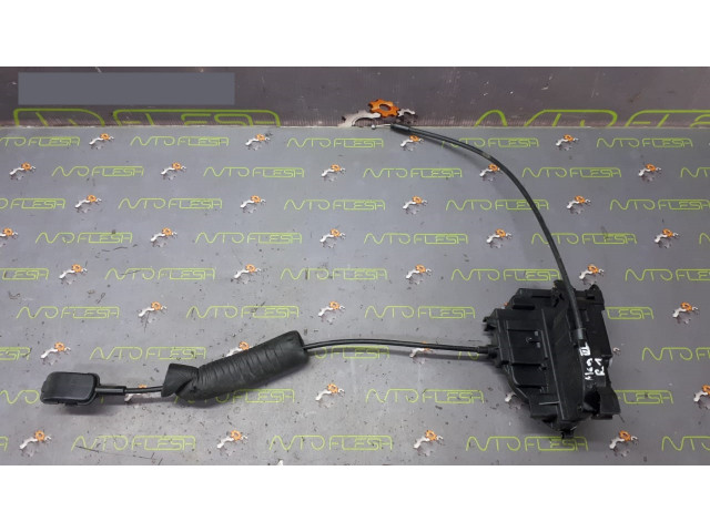 Б/у замок задней левой двери 825030001R для Renault Megane III