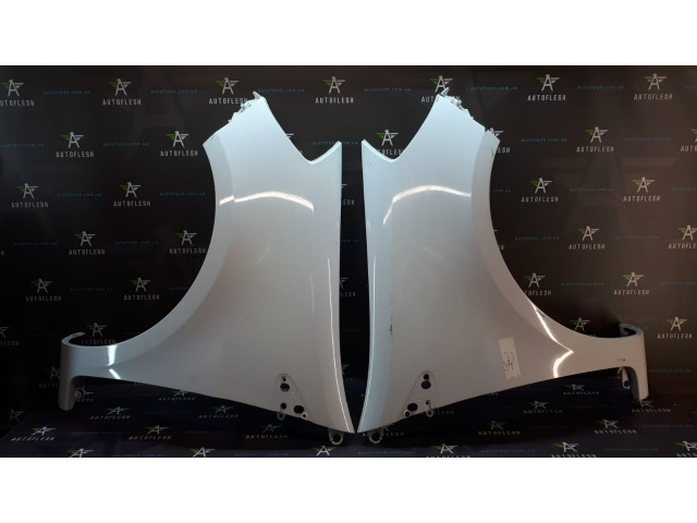 Б/у крыло переднее левое/ правое 8200256118, 8200256117 для Renault Clio III Б/у крыло переднее левое/ правое 8200256118, 8200256117 для Renault Clio III