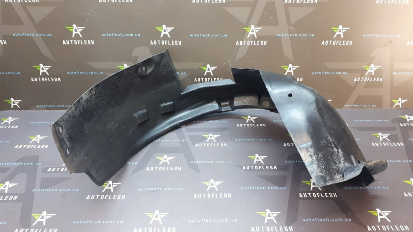 Б/у подкрылок передний правый 633487418, 13109022 для Opel Combo/ Corsa C/ Meriva