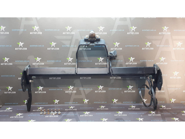 Б/у фаркоп PW960-0K003, 55R0110041 для Toyota Hilux VIII