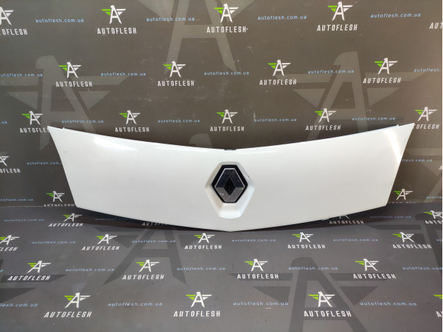 Решітка радіатора 8200499017 Renault Kangoo 2 Решітка радіатора 8200499017 Renault Kangoo 2