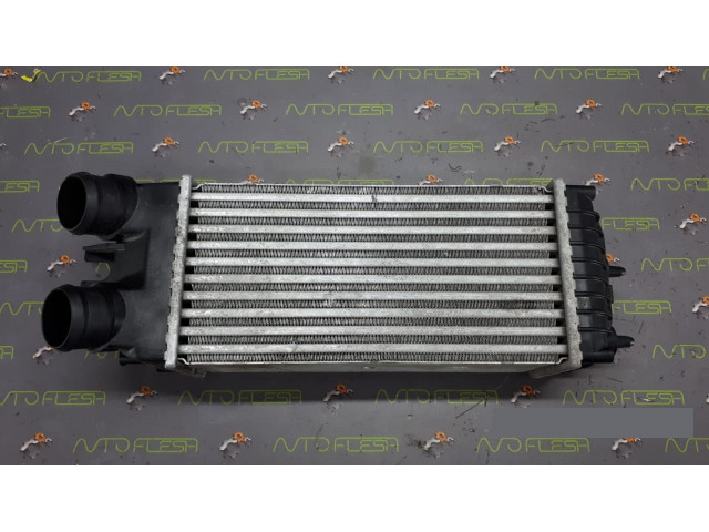 Б/у радиатор интеркуллера 9645965180, 1.6 HDi для Citroen Berlingo, Xsara Picasso/ Peugeot Partner Б/у радиатор интеркуллера 9645965180, 1.6 HDi для Citroen Berlingo, Xsara Picasso/ Peugeot Partner