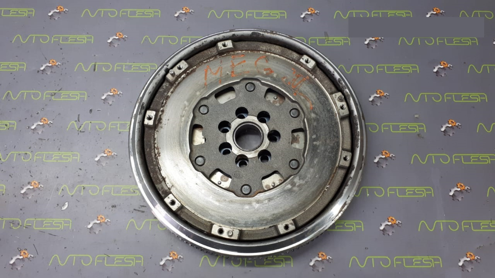 Б/у маховик демпферный 123002685R, 1.5 dCi для Dacia/ Nissan/ Renault