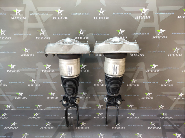 Амортизатор передній 7L5616039, 7L5616040 Audi Q7 Porsche Cayenne Volkswagen Touareg Амортизатор передній 7L5616039, 7L5616040 Audi Q7 Porsche Cayenne Volkswagen Touareg