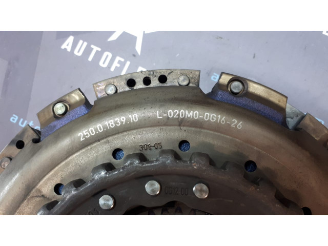 Б/у комплект сцепление EDC DC4 305015152R, 1.5 dCi для Dacia/ Renault Б/у комплект сцепление EDC DC4 305015152R, 1.5 dCi для Dacia/ Renault